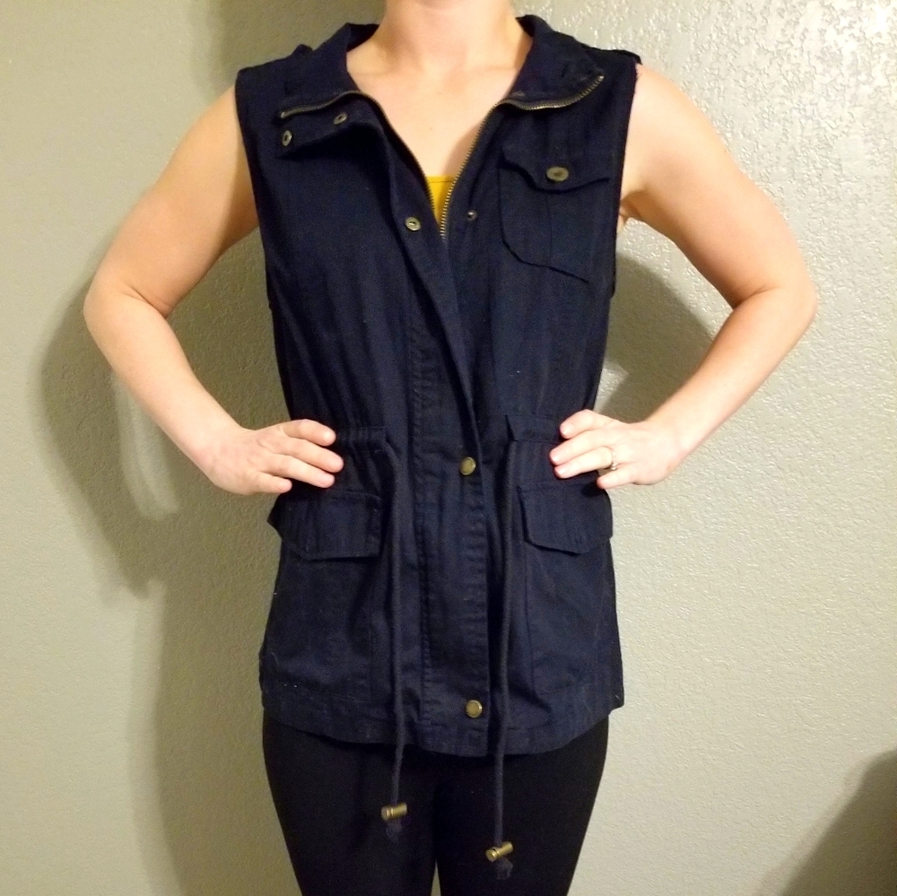 C'esttoi vest